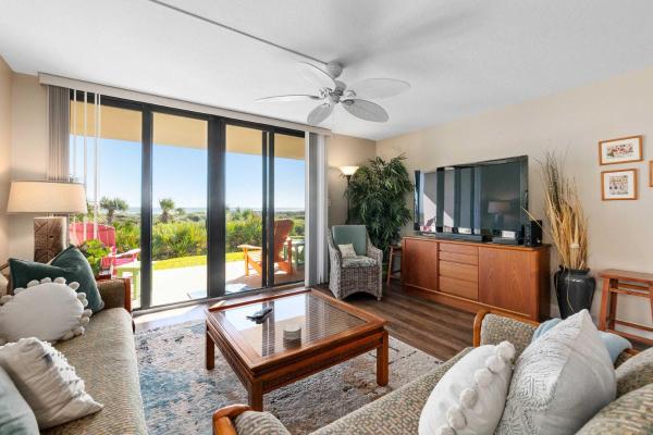 På bildet vises objektet Catch the Breeze l Heated Pool l Ocean Views som ligger i byen St. Augustine.