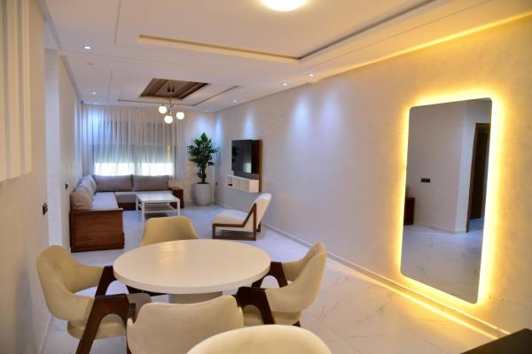 A la foto es mostra l'objecte Central 2BR - Walk to Cafés & River - Free Parking situat a la ciutat de Kenitra.