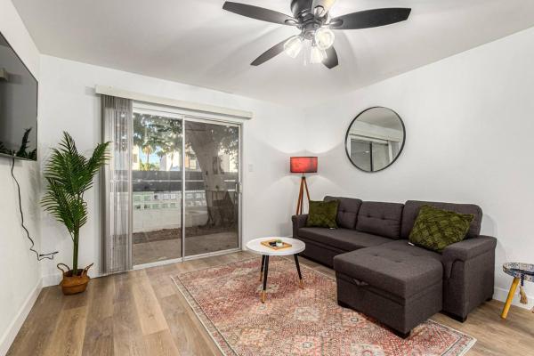 A la foto es mostra l'objecte 1bd1bathking Bed,pool,central,wifi,wd situat a la ciutat de Phoenix.