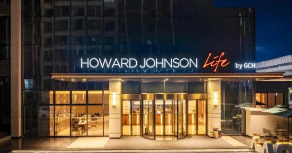 På billedet ses objektet Howard Johnson Life by Wyndham Jiulongpo Chongqing beliggende i byen Dadukou.
