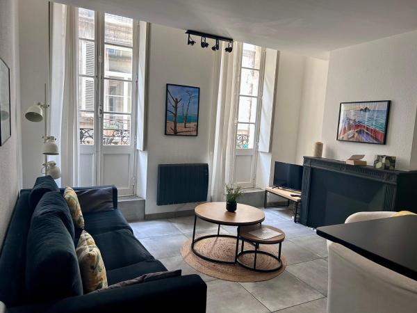 Appartement cosy avec balcon, centre historique, Bordeaux