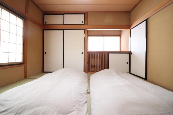 Bilde 3: デコピンハウス