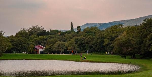 Auf dem Foto ist das Objekt Valley of the Rainbow Fly Fishing Estate in der Stadt Tonteldoos zu sehen.