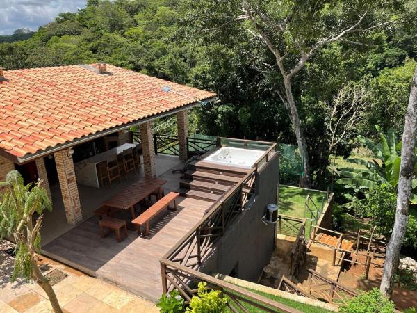 写真にはPernambuquinho市にあるCasa em Guaramiranga com Jacuzzi privativaが写っています。