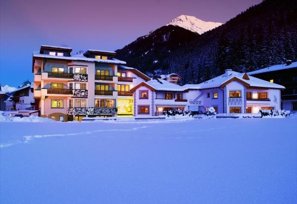 Na fotografii je vidět objekt Apart Montanara nacházející se ve městě Ischgl.