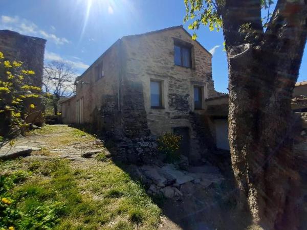 A la foto es mostra l'objecte Maison de charme situat a la ciutat de Colombières-sur-Orb.