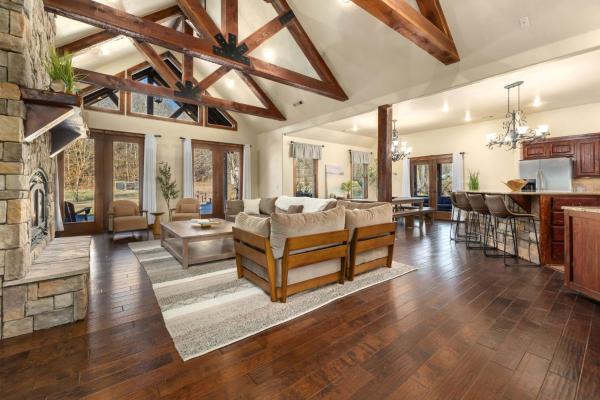 På billedet ses objektet Whispering Brook beliggende i byen Johnson.