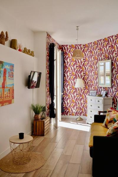 Fotografie 1: Studio with Big terrace full center with air conditioning