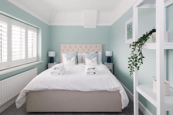 Fotografie 2: Bright & Modern 4 br House 100 metres from Beach