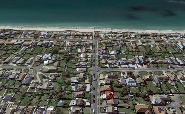 Fotografie 3: Bright & Modern 4 br House 100 metres from Beach