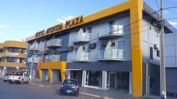 Na zdjęciu widoczny jest obiekt HOTEL AVENIDA PLAZA położony w mieście Querencia.