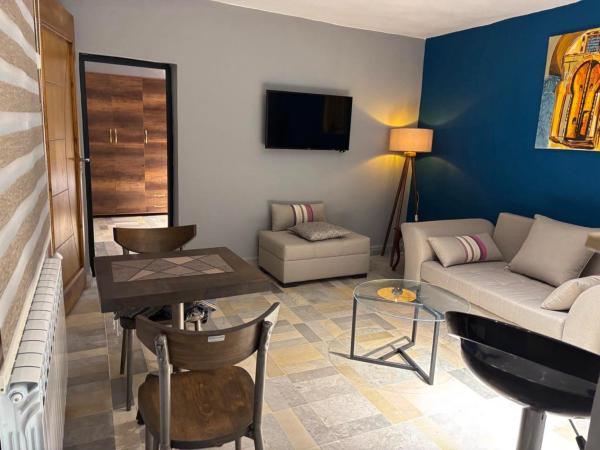 Op de foto is het object Location Megrine te zien, gelegen in de stad Radès.