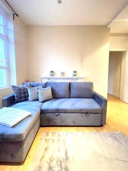 Oxford street holiday apartment, London