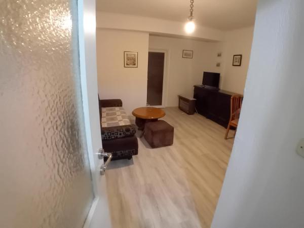 A la foto es mostra l'objecte Lina situat a la ciutat de Ohrid.