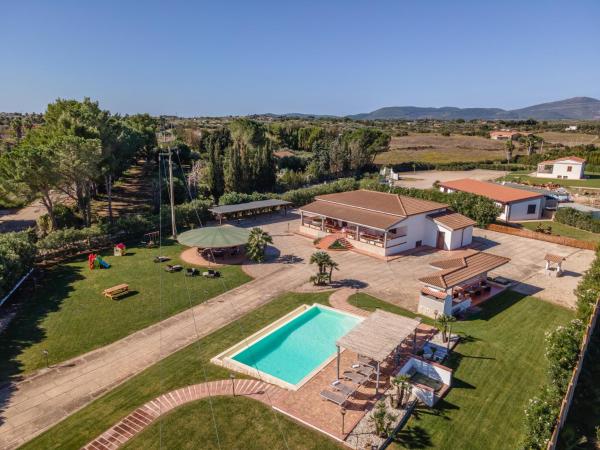 På billedet ses objektet Villa Sardegna Relax - Private Pool Alghero beliggende i byen Casa Linari.