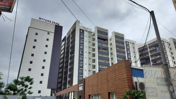 写真にはPūdimadaka市にある2BHK flat for a beautiful stayが写っています。