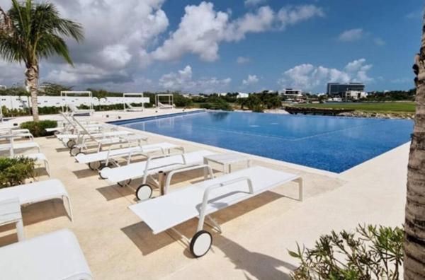 Marea Puerto Cancun, Lujo Comodidad Y Una Vista Espectacular - Cancún