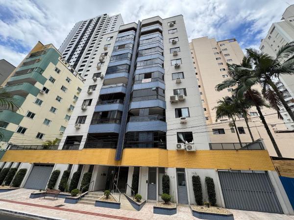 Foto 2: APT 51 - Centro BC/3 Quartos c/Garagem