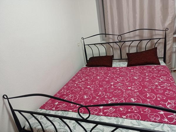 Na zdjęciu widoczny jest obiekt Calm położony w mieście Sitsi.