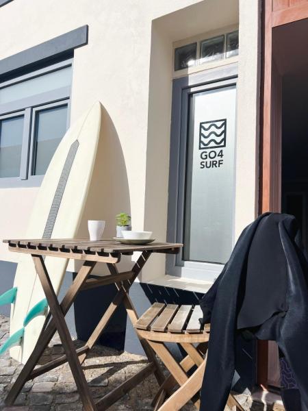 Nella foto è visibile l'oggetto GO4SURF beach Lofts situato nella città di Peniche.