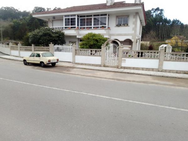 A la foto es mostra l'objecte Casa A Chadiza situat a la ciutat de Bueu.