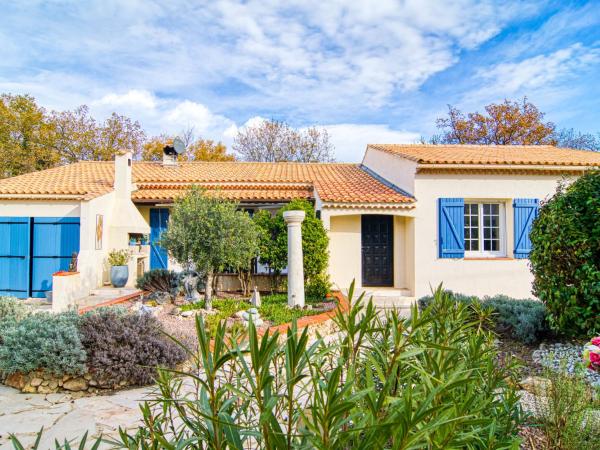 A la foto es mostra l'objecte Holiday Home Villa! by Interhome situat a la ciutat de Taradeau.