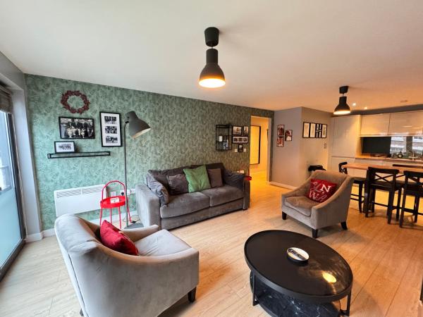 Centrally located apartment in Duke Street- free parking- two bathrooms, Liverpool