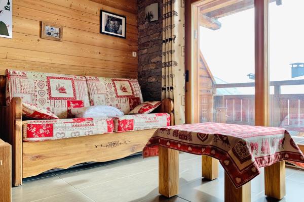 A la foto es mostra l'objecte #AH15 Les Chalets d'Ysalis situat a la ciutat de Huez.