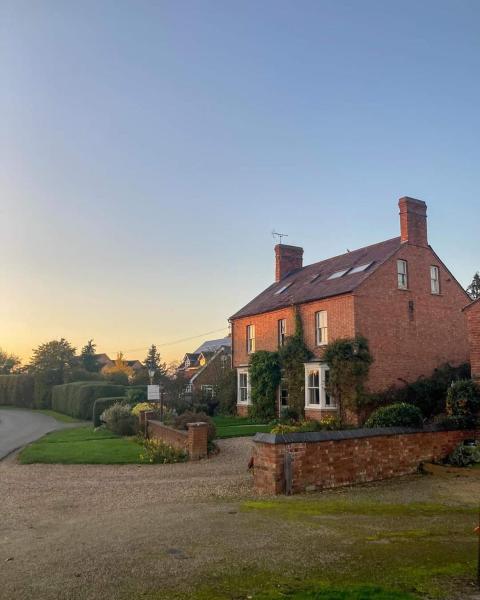 A la foto es mostra l'objecte Winton House situat a la ciutat de Quinton.