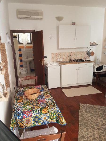 Auf dem Foto ist das Objekt Tiny House in der Stadt Palermo zu sehen.