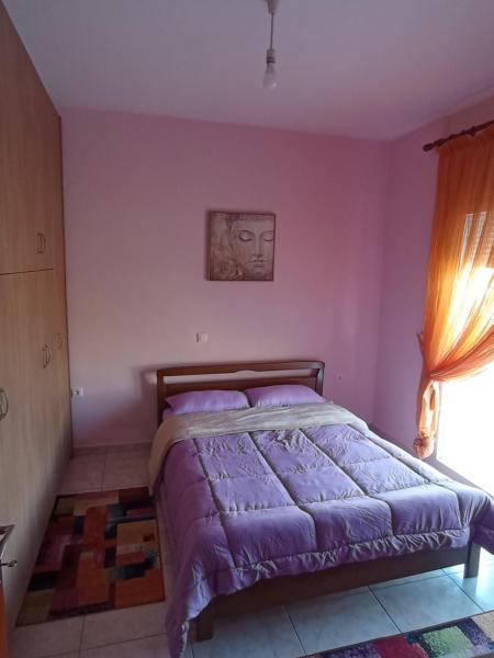 Nella foto è visibile l'oggetto SL House Rental situato nella città di Mirodháton.