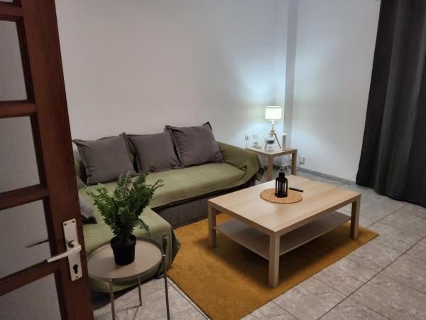 A la foto es mostra l'objecte CASA ISABEL isa situat a la ciutat de Arrecife.