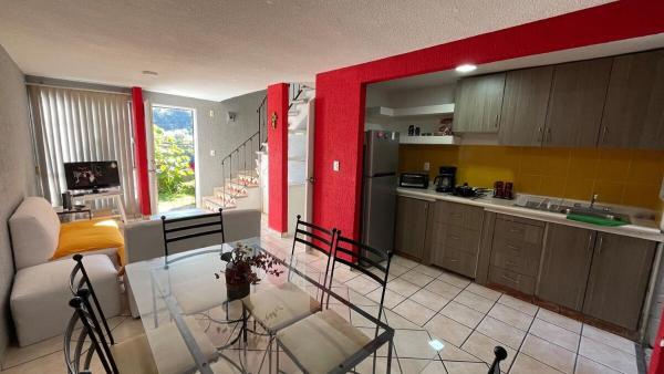 Na fotografii je vidět objekt Casa en Cuernavaca Casa Luz nacházející se ve městě Cuernavaca.