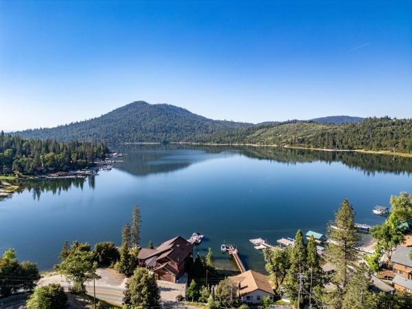 Falls Lake View - Bass Lake, CA