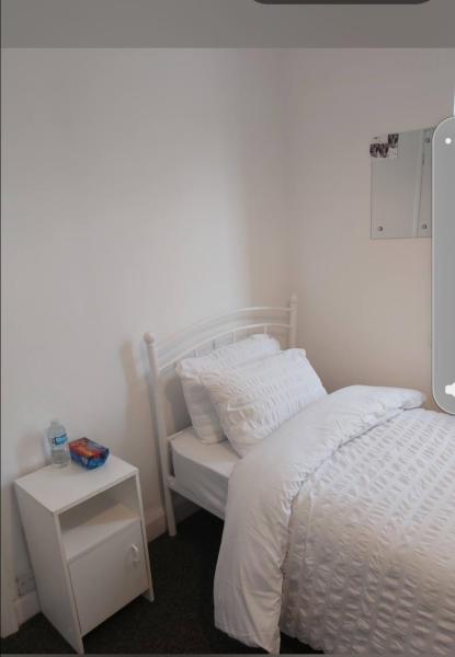 Happy Rooms - Wolverhampton