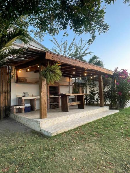 En la foto se muestra el objeto Ikako beach club ubicado en la ciudad de Puerto Tierrabaja.