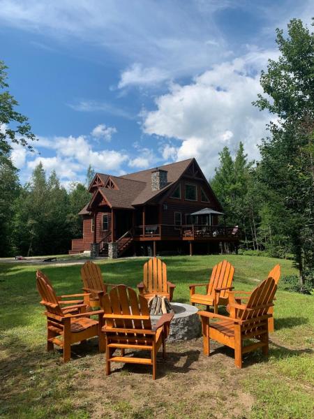 Ski Chalet Btwn Sundayriver & Mtabram - Maine
