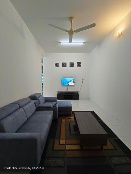 A la foto es mostra l'objecte Idea Bonda Homestay situat a la ciutat de Paya Rewak.