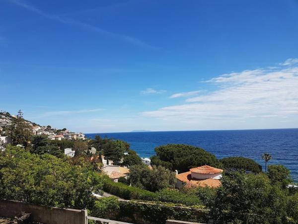 A la foto es mostra l'objecte Appartement vue mer, pietranera situat a la ciutat de Palagaccio.