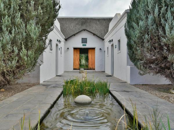 På bilden syns objektet Temenos Retreat som ligger i staden McGregor.