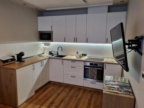 På billedet ses objektet Apartament Pod jeleniem beliggende i byen Głuszyca.