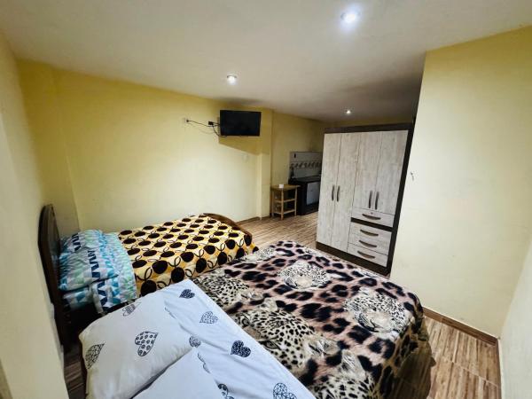 På billedet ses objektet Casa de huéspedes beliggende i byen Cajamarca.