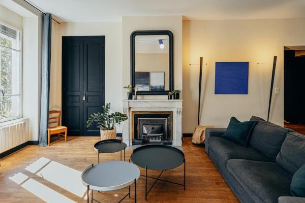 På billedet ses objektet Superbe appartement lyonnais, vue sur Saône beliggende i byen Lyon.