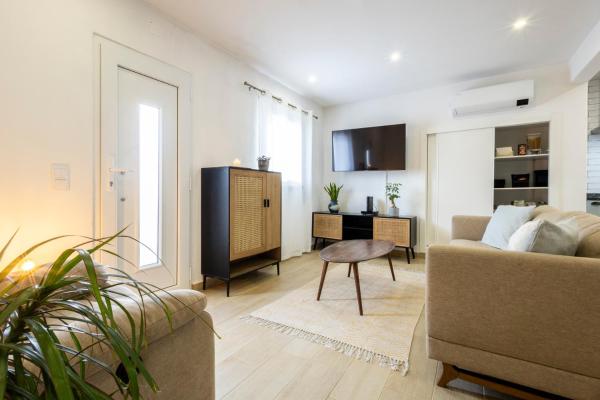 A la foto es mostra l'objecte CASA Castelejo situat a la ciutat de Vila do Bispo.