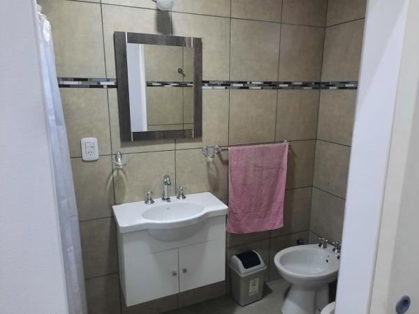 The photo shows the Departamento Mono Ambiente located in the city of Tigre.