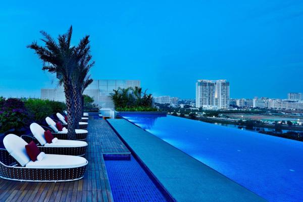Courtyard by Marriott Bengaluru Hebbal, Bengalúr