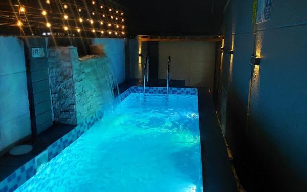 写真にはBantug市にあるZoie's Exclusive Villa with poolが写っています。