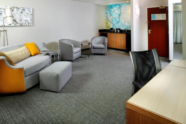 Foto 7: Courtyard by Marriott Lansing