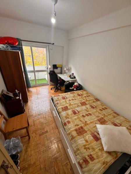 På bilden syns objektet Center Rooms Alverca som ligger i staden Alhandra.