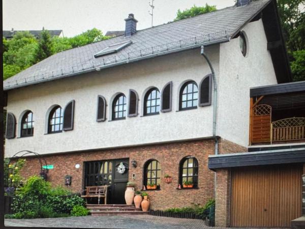 A la foto es mostra l'objecte Ferienwohnung Danielle Kessler situat a la ciutat de Oberbrombach.